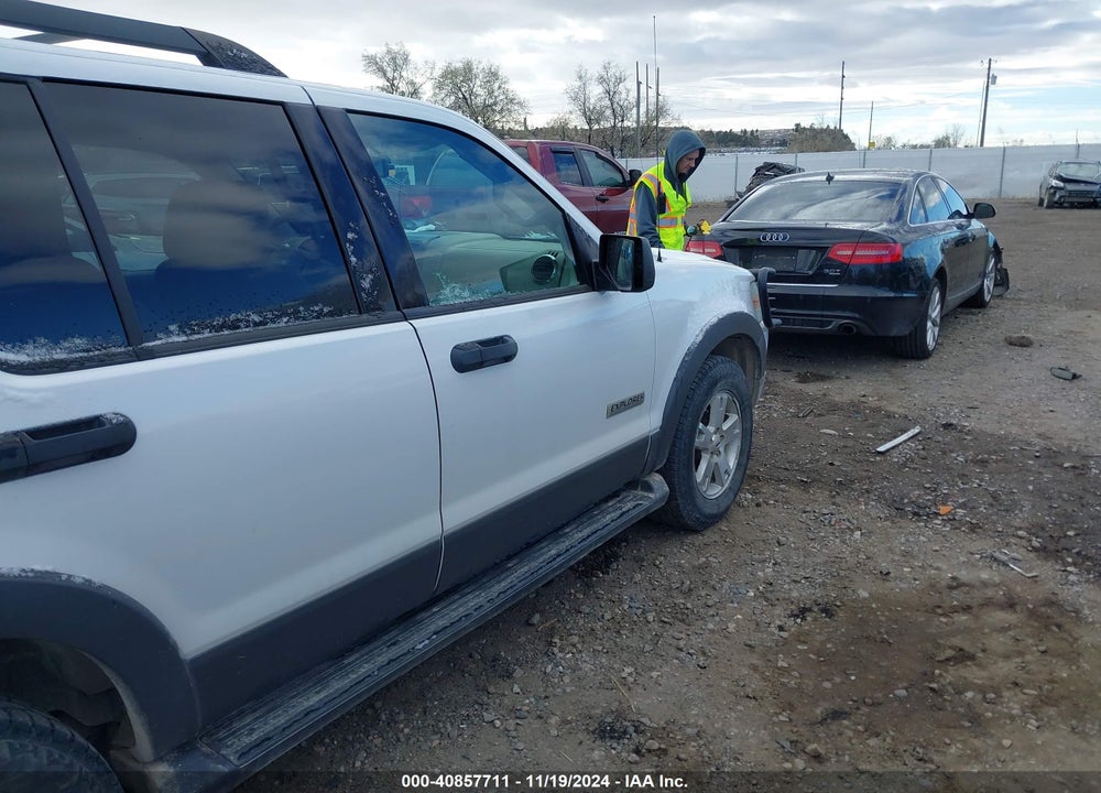 2006 FORD EXPLORER XLT VIN: 1FMEU73E86UA54248