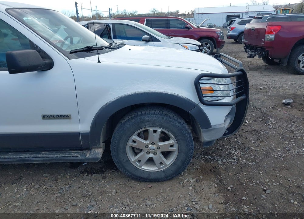 2006 FORD EXPLORER XLT VIN: 1FMEU73E86UA54248
