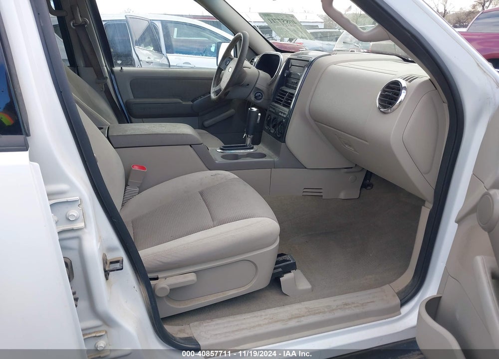 2006 FORD EXPLORER XLT VIN: 1FMEU73E86UA54248