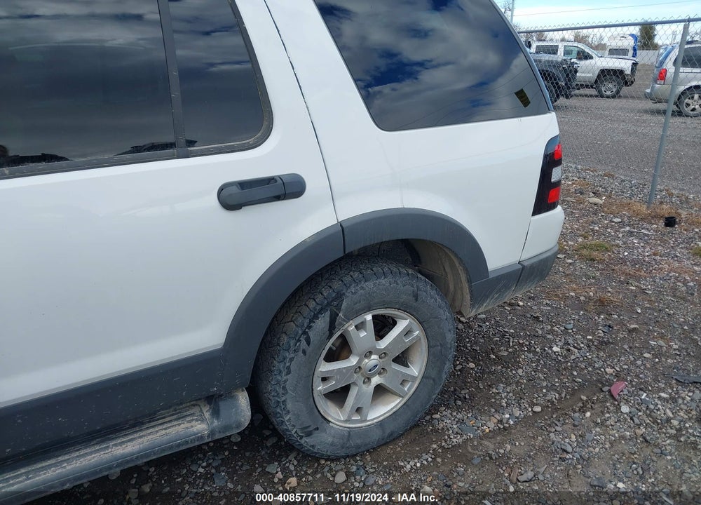 2006 FORD EXPLORER XLT VIN: 1FMEU73E86UA54248
