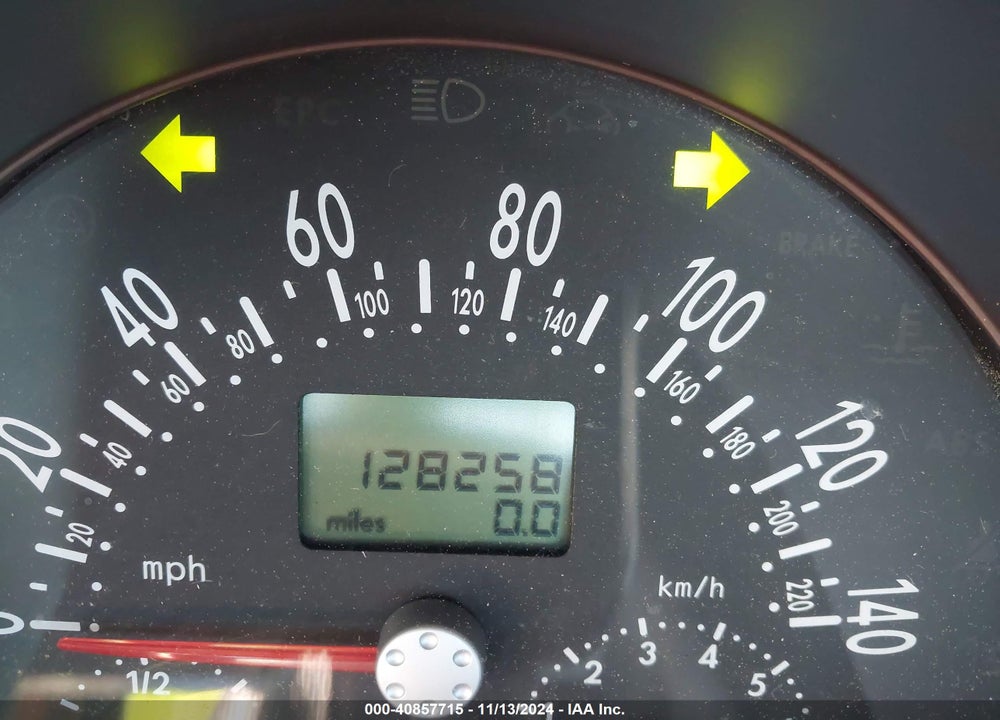 2002 VOLKSWAGEN NEW BEETLE GL VIN: 3VWBK21C52M406134