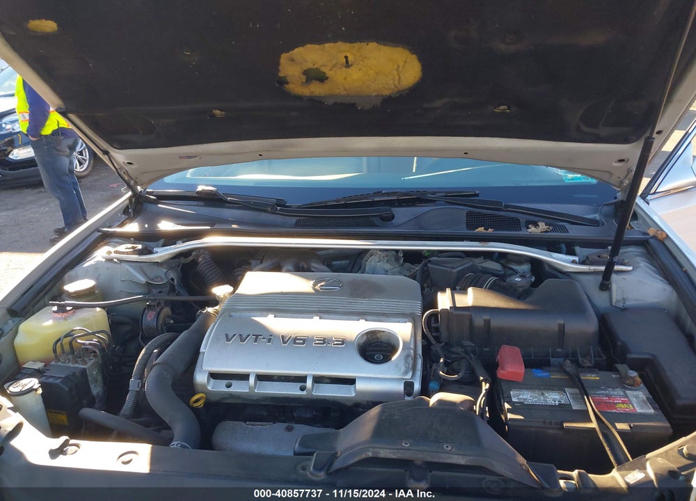 2005 LEXUS ES 330 VIN: JTHBA30G955073560