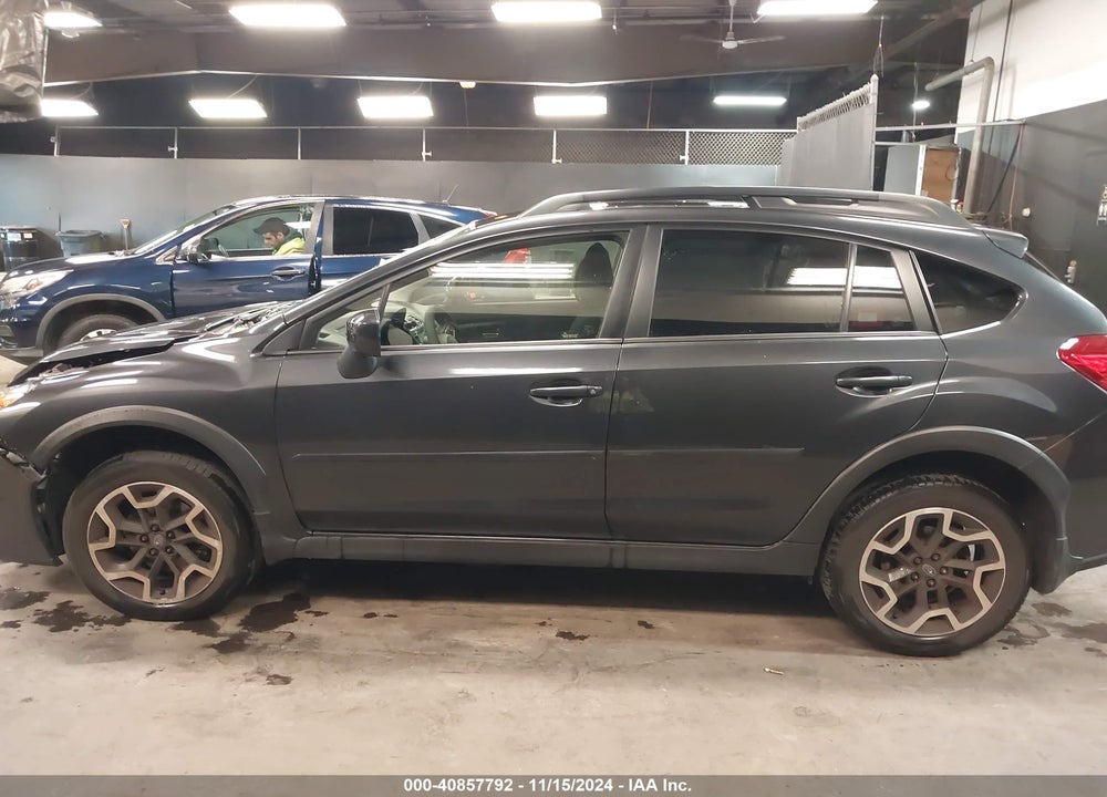 2017 SUBARU CROSSTREK 2.0I PREMIUM VIN: JF2GPADC3H8215083