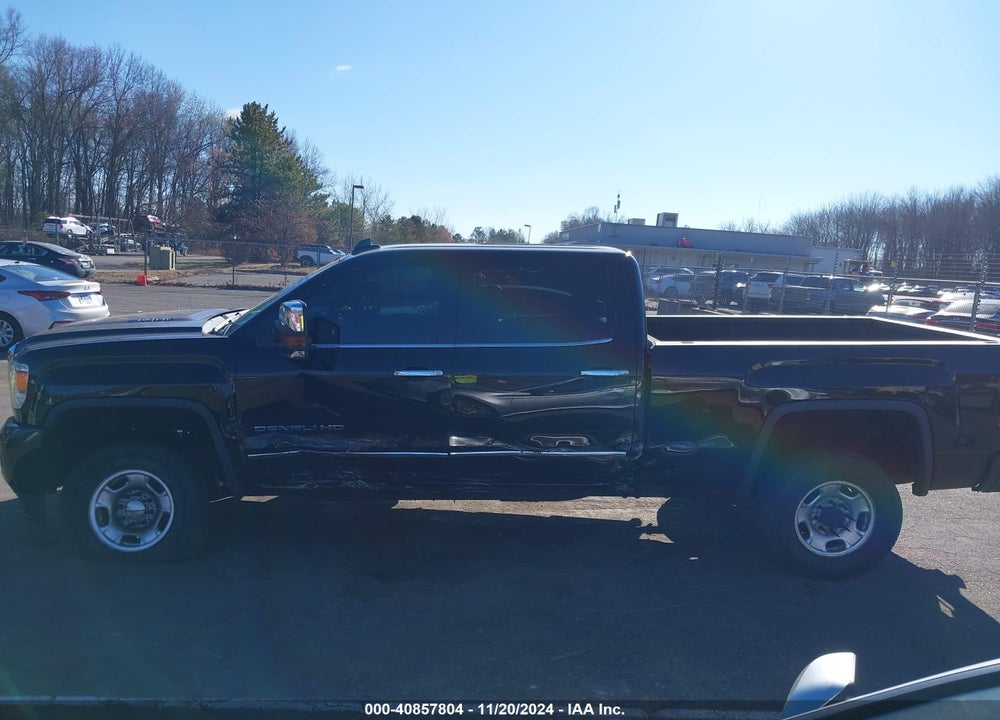 2016 GMC SIERRA 2500HD DENALI VIN: 1GT12UE8XGF173469