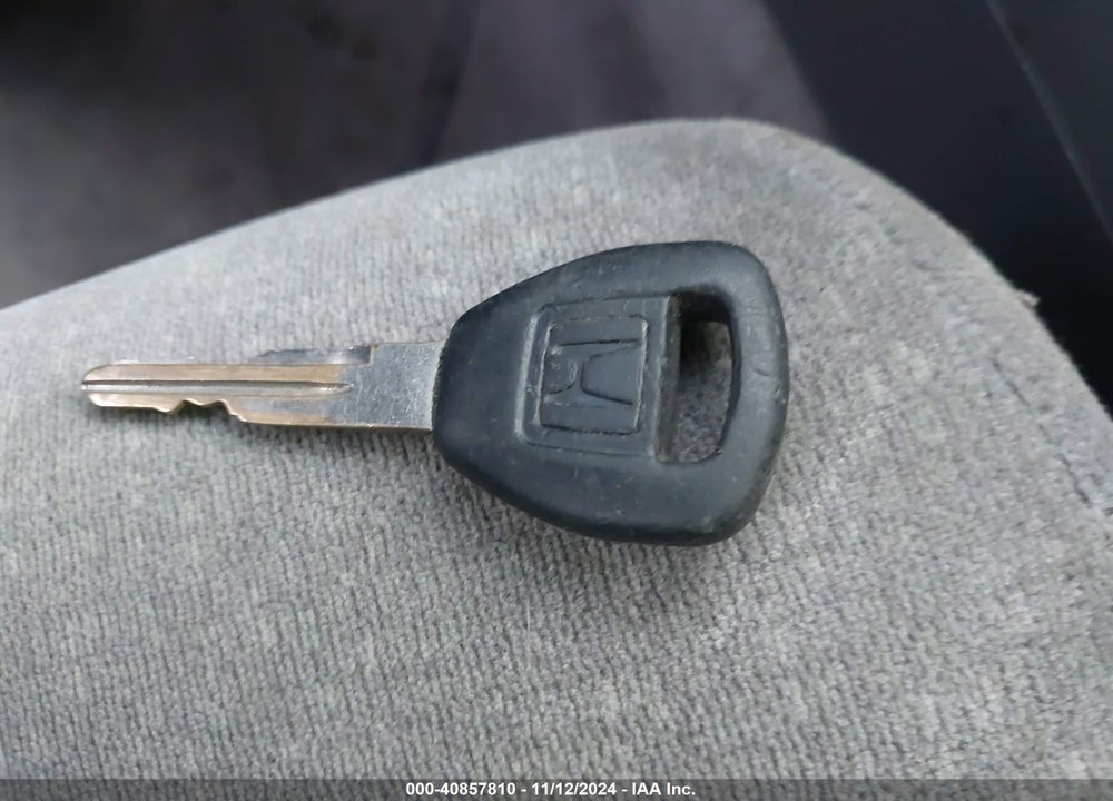 2002 HONDA ACCORD 2.3 LX/LX VIN: JHMCG66542C016054