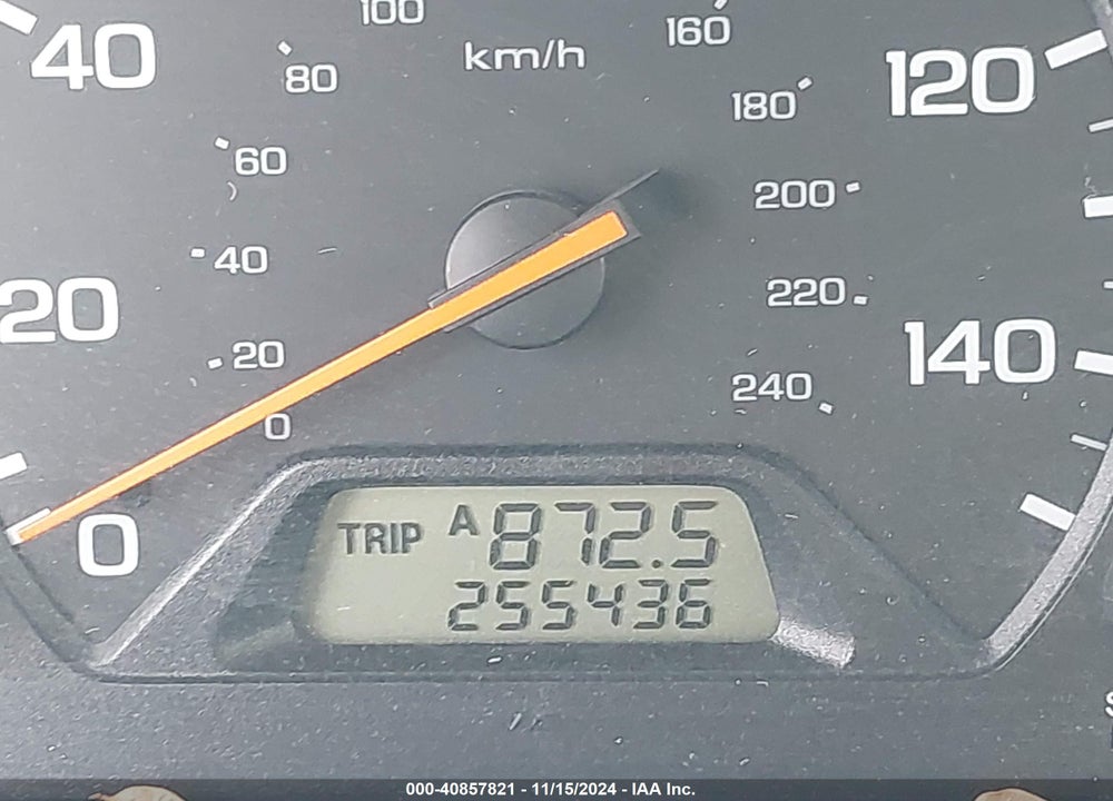 2000 HONDA ACCORD 2.3 LX VIN: 3HGCG6659YG703006
