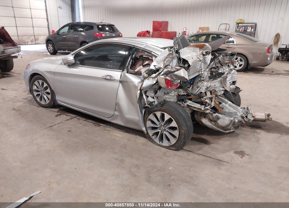 2013 HONDA ACCORD EX VIN: 1HGCT1B74DA000153