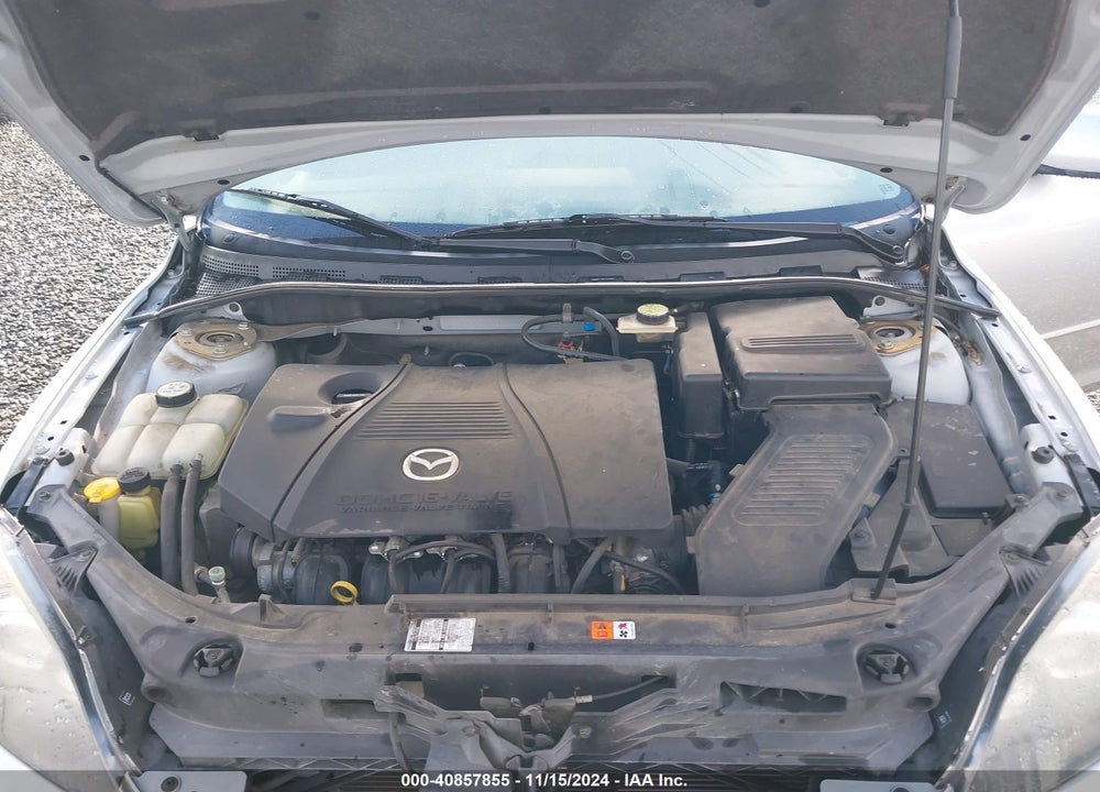 2005 MAZDA 3 S VIN: JM1BK343851322721