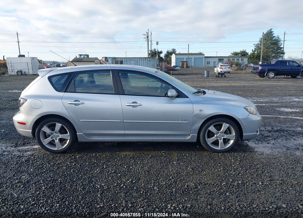 2005 MAZDA 3 S VIN: JM1BK343851322721