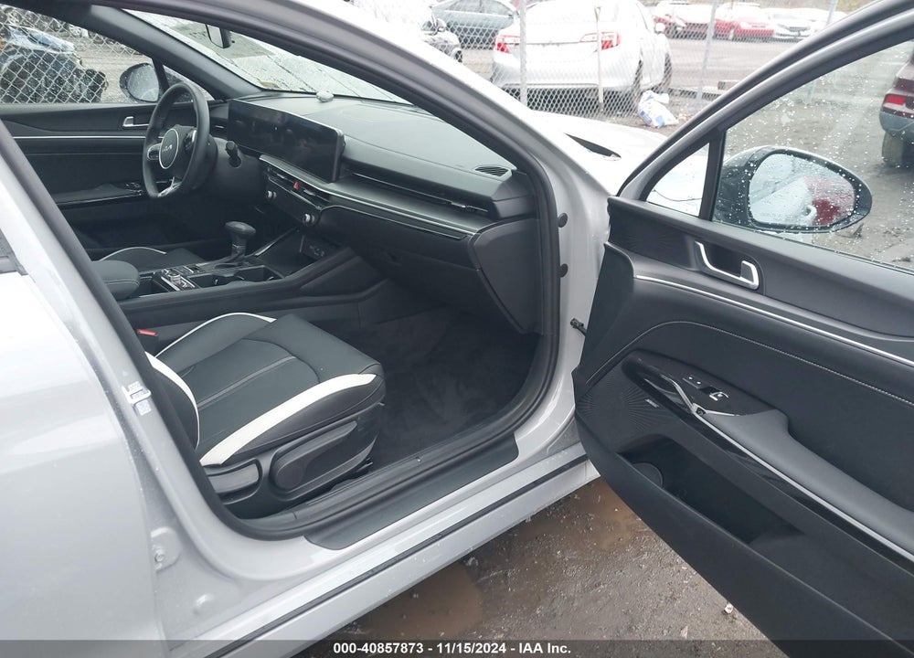 2025 KIA K5 GT LINE VIN: KNAG64J74S5280718