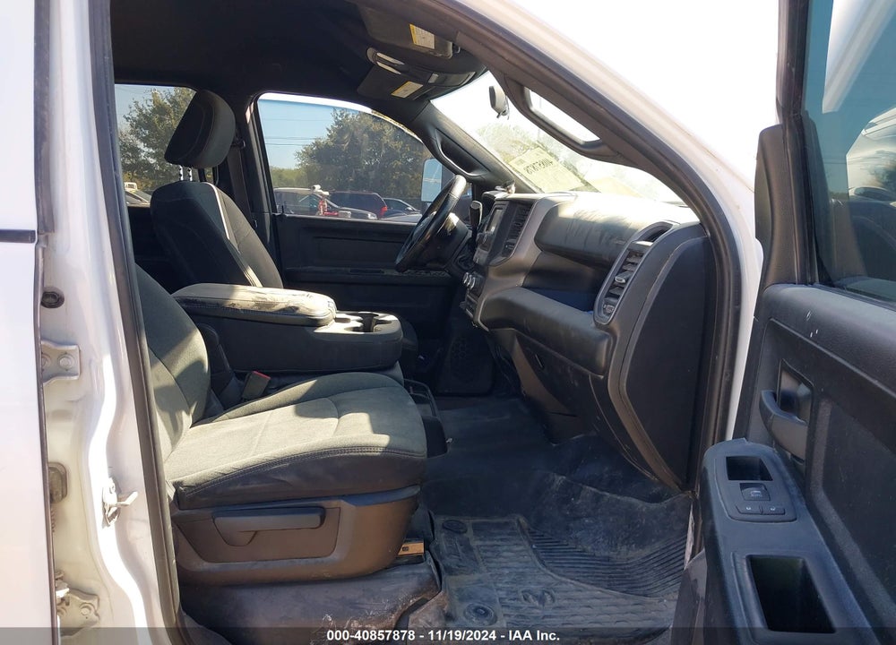 2022 RAM 2500 TRADESMAN 4X4 8' BOX VIN: 3C6UR5HL6NG130913