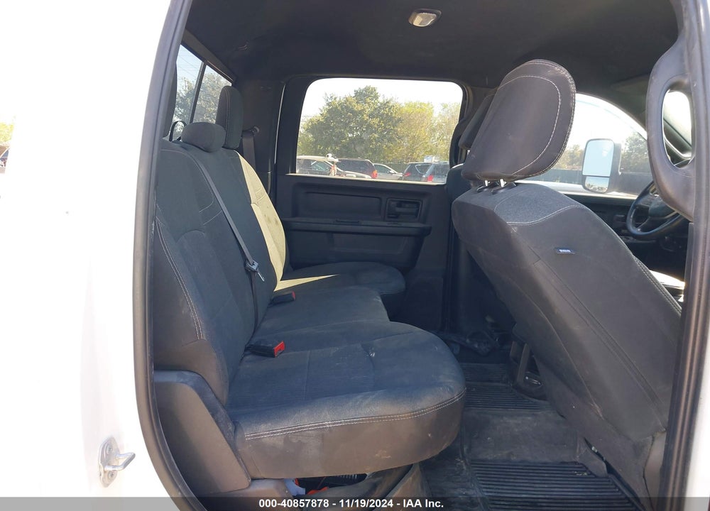 2022 RAM 2500 TRADESMAN 4X4 8' BOX VIN: 3C6UR5HL6NG130913