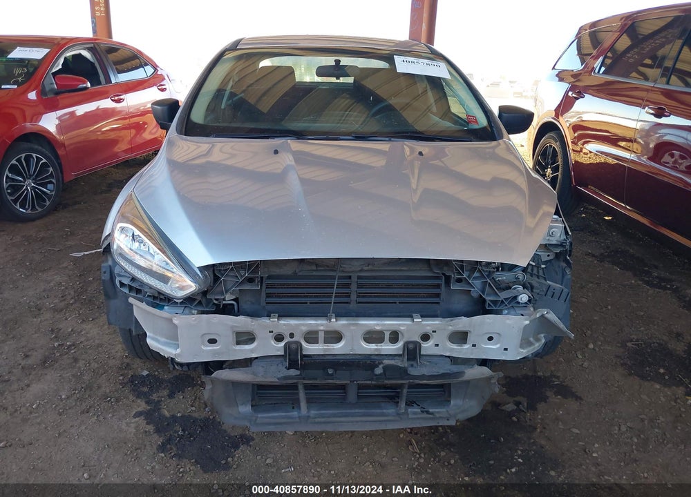 2018 FORD FOCUS S VIN: 1FADP3E27JL260751