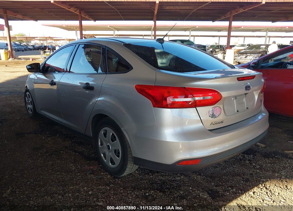 2018 FORD FOCUS S VIN: 1FADP3E27JL260751