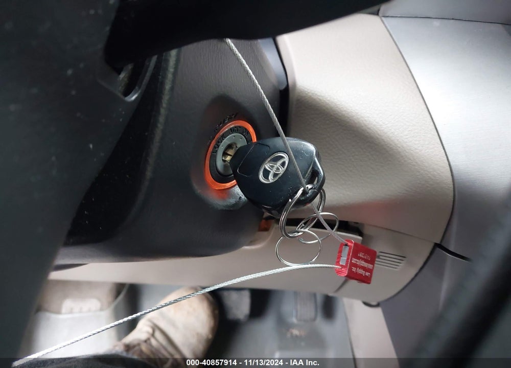 2008 TOYOTA RAV4 VIN: JTMBD33V185215021