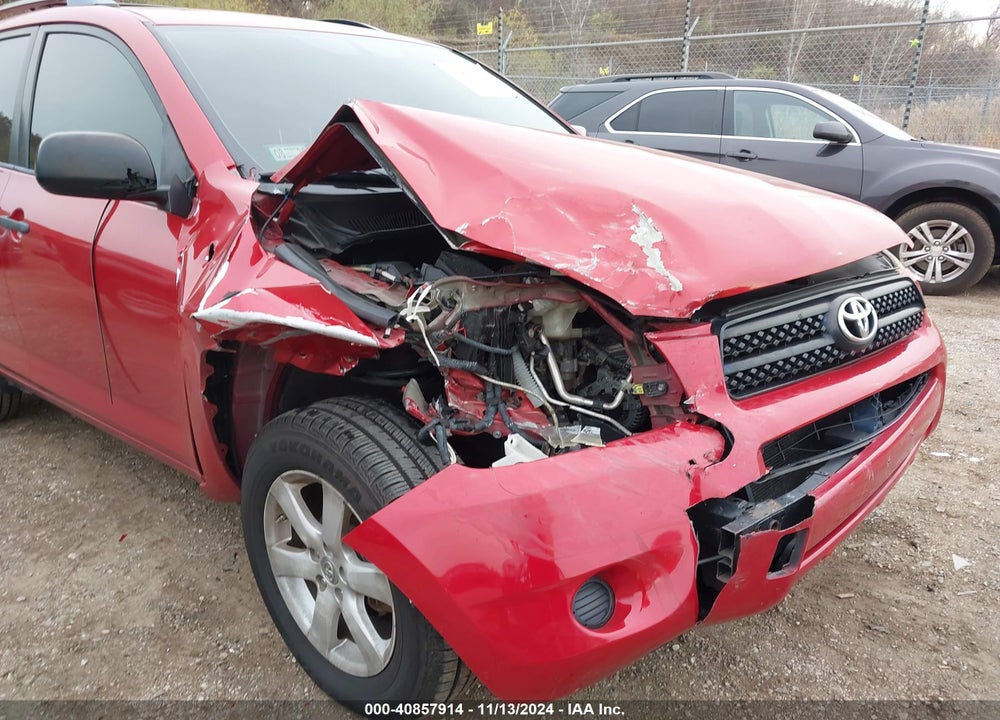 2008 TOYOTA RAV4 VIN: JTMBD33V185215021