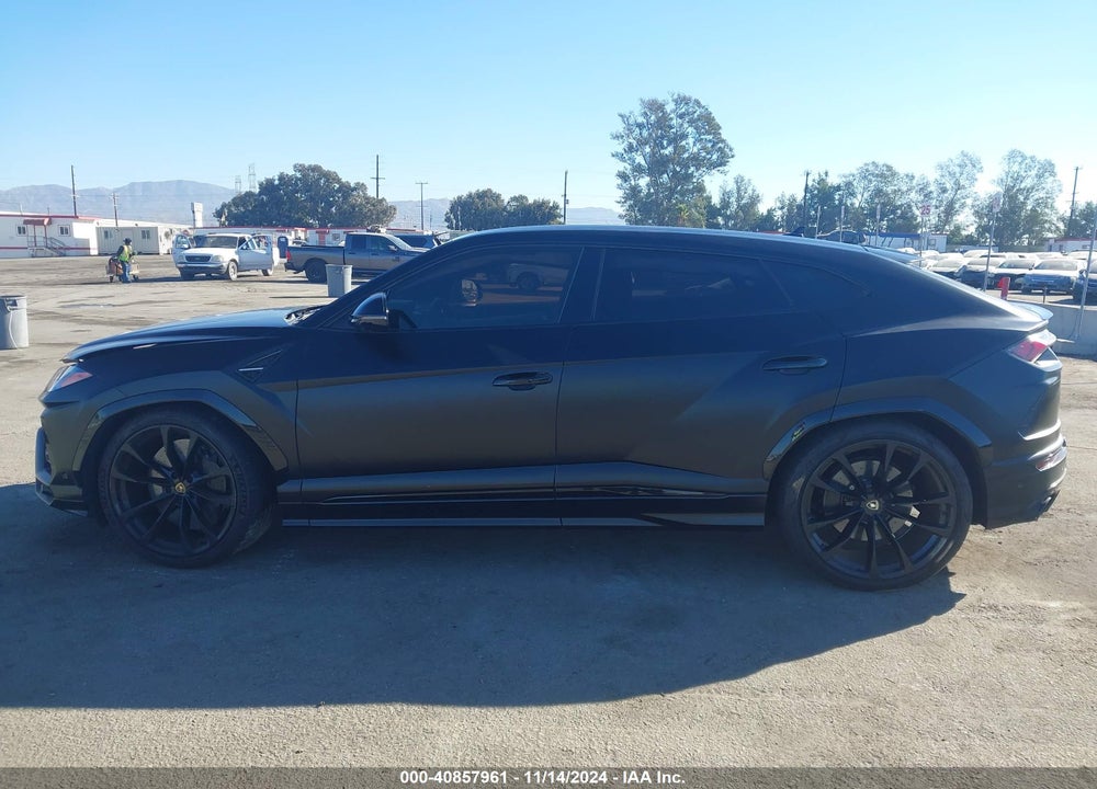 2020 LAMBORGHINI URUS VIN: ZPBUA1ZL0LLA10251