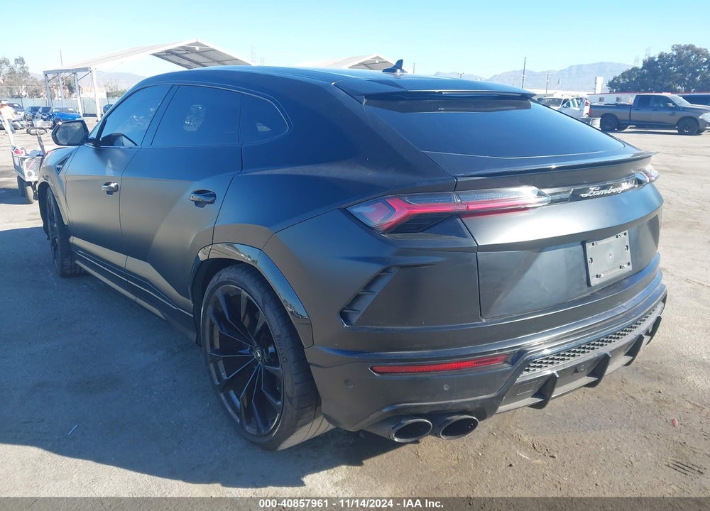2020 LAMBORGHINI URUS VIN: ZPBUA1ZL0LLA10251