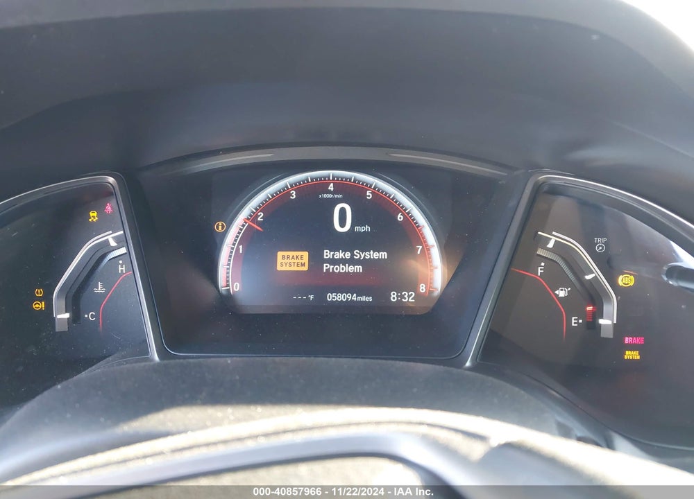 2018 HONDA CIVIC VIN: 2HGFC3A57JH750426