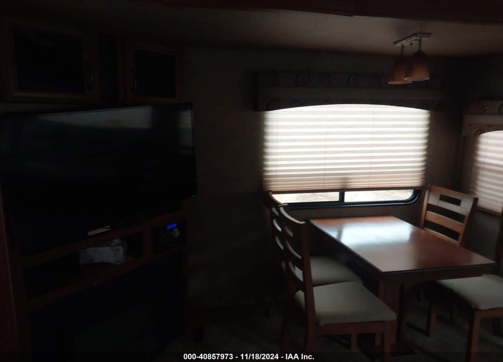 2015 FOREST RIV SANDPIPER VIN: 4X4FSAK2XFJ030838