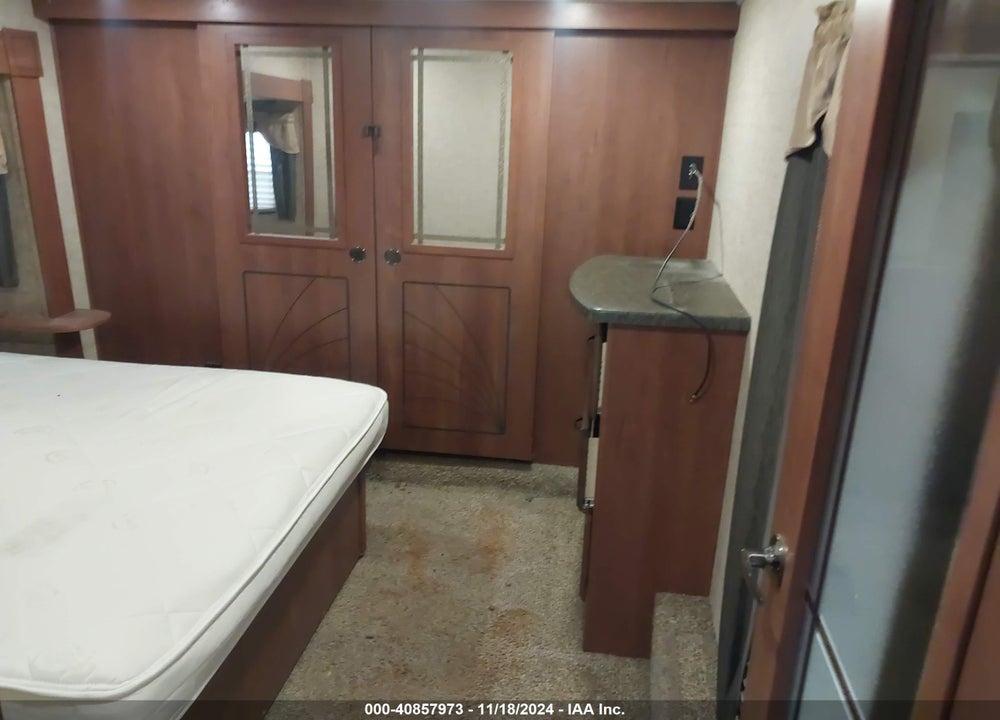 2015 FOREST RIV SANDPIPER VIN: 4X4FSAK2XFJ030838