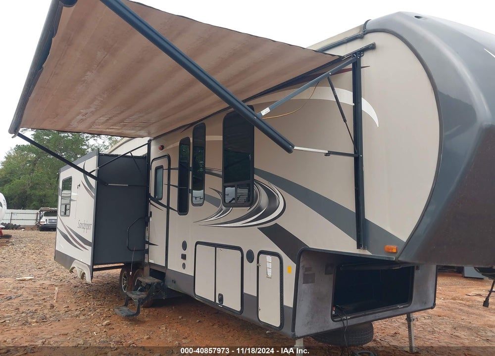 2015 FOREST RIV SANDPIPER VIN: 4X4FSAK2XFJ030838