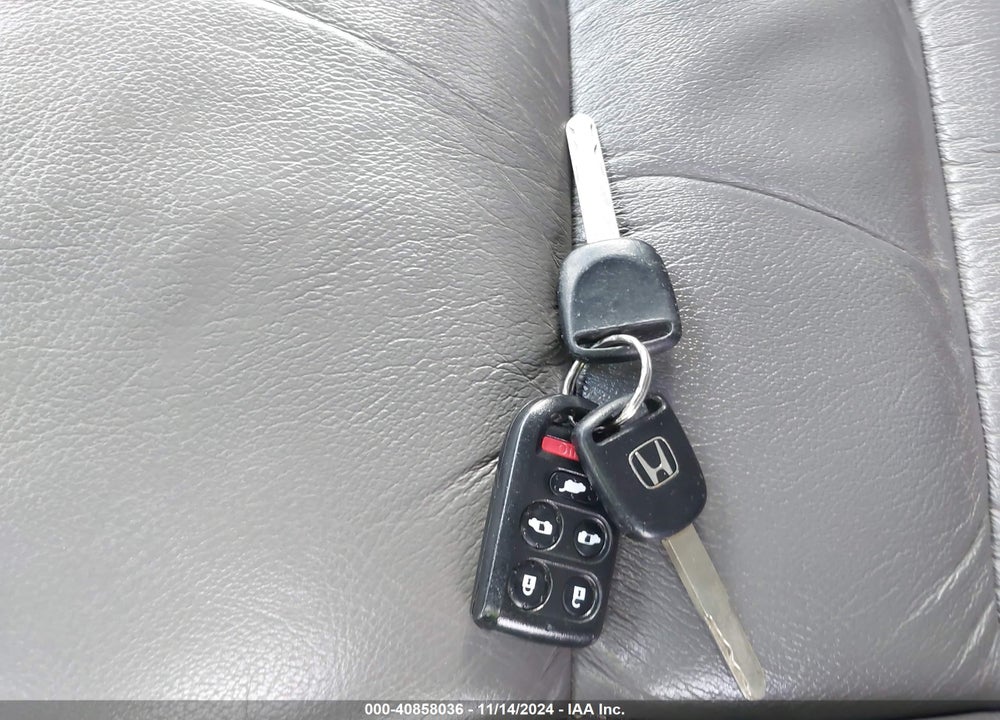 2010 HONDA ODYSSEY EX-L VIN: 5FNRL3H60AB042308