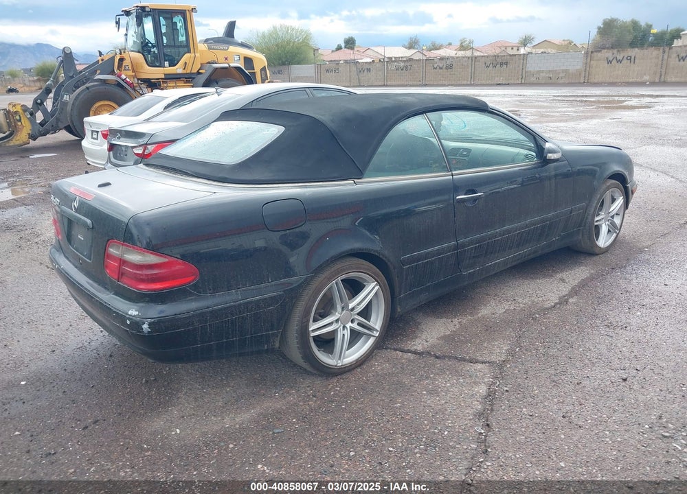 2002 MERCEDES-BENZ CLK 320 VIN: WDBLK65G32T114879