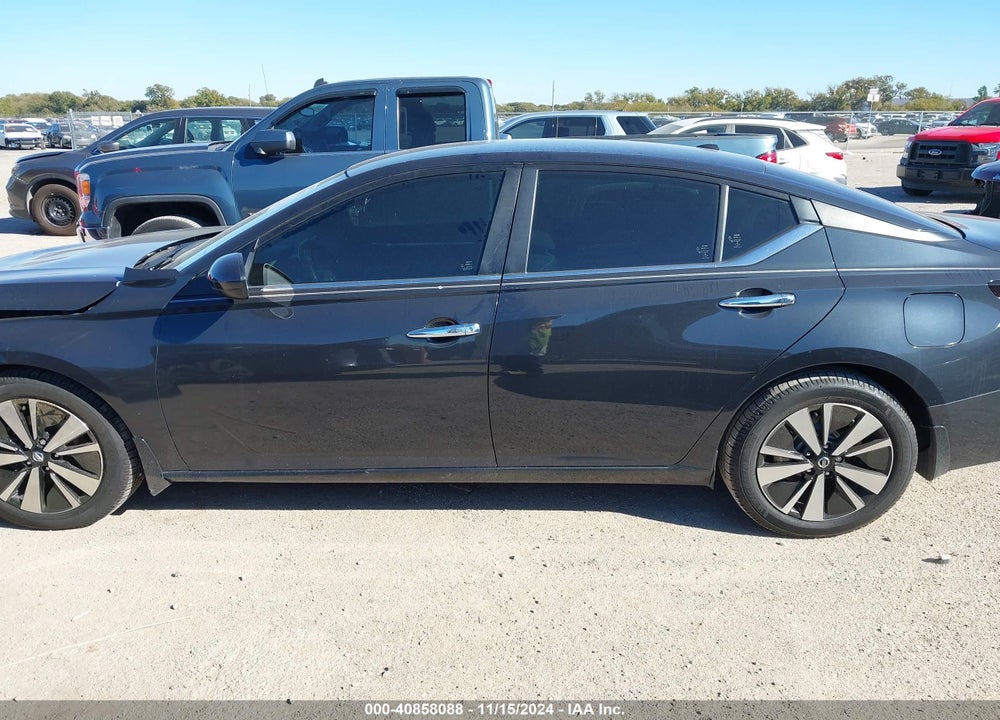 2022 NISSAN ALTIMA SV FWD VIN: 1N4BL4DV0NN378297