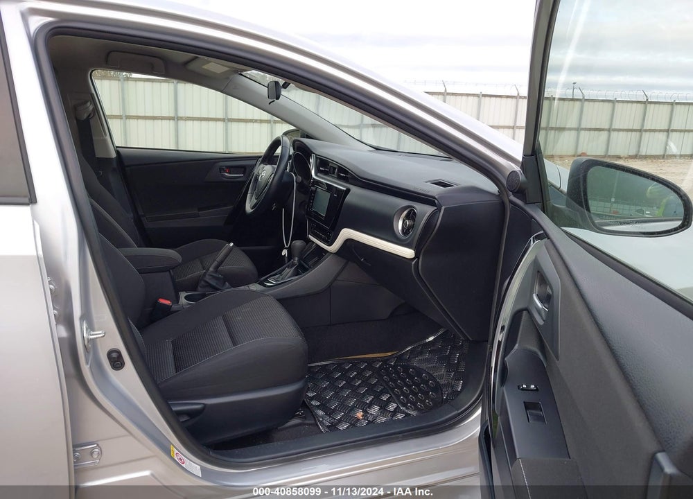 2018 TOYOTA COROLLA IM VIN: JTNKARJE1JJ564381
