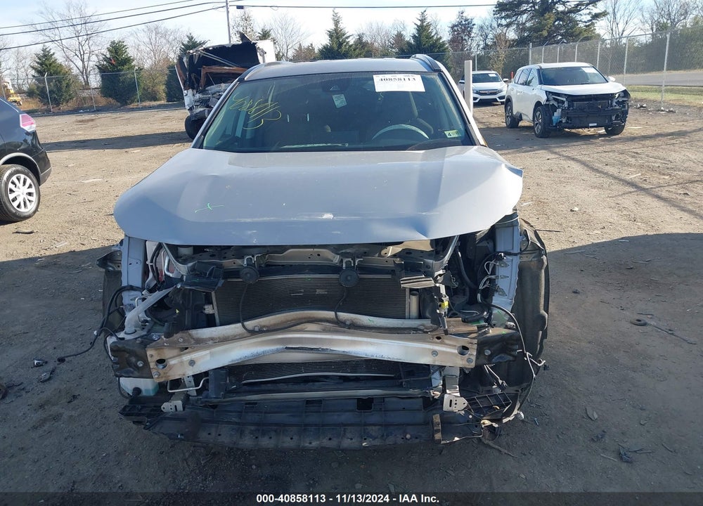 2021 TOYOTA RAV4 XLE VIN: 2T3P1RFV0MW182433