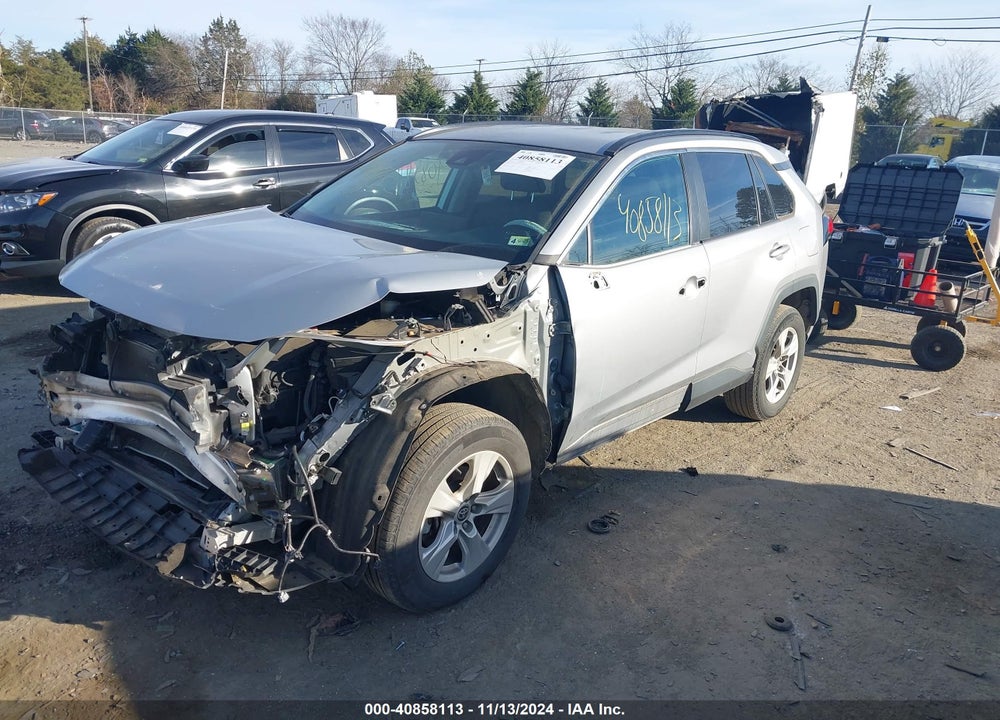 2021 TOYOTA RAV4 XLE VIN: 2T3P1RFV0MW182433
