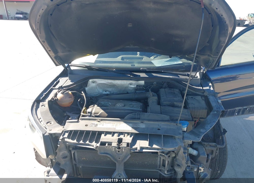2013 VOLKSWAGEN TIGUAN S VIN: WVGAV3AX5DW613085
