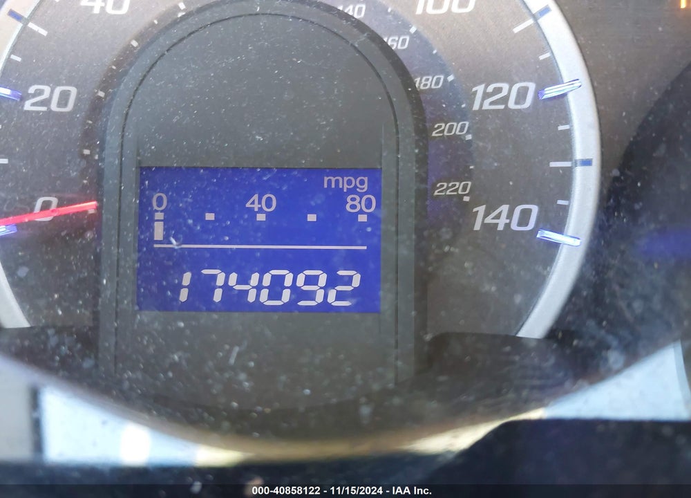 2010 HONDA FIT VIN: JHMGE8H27AC028624