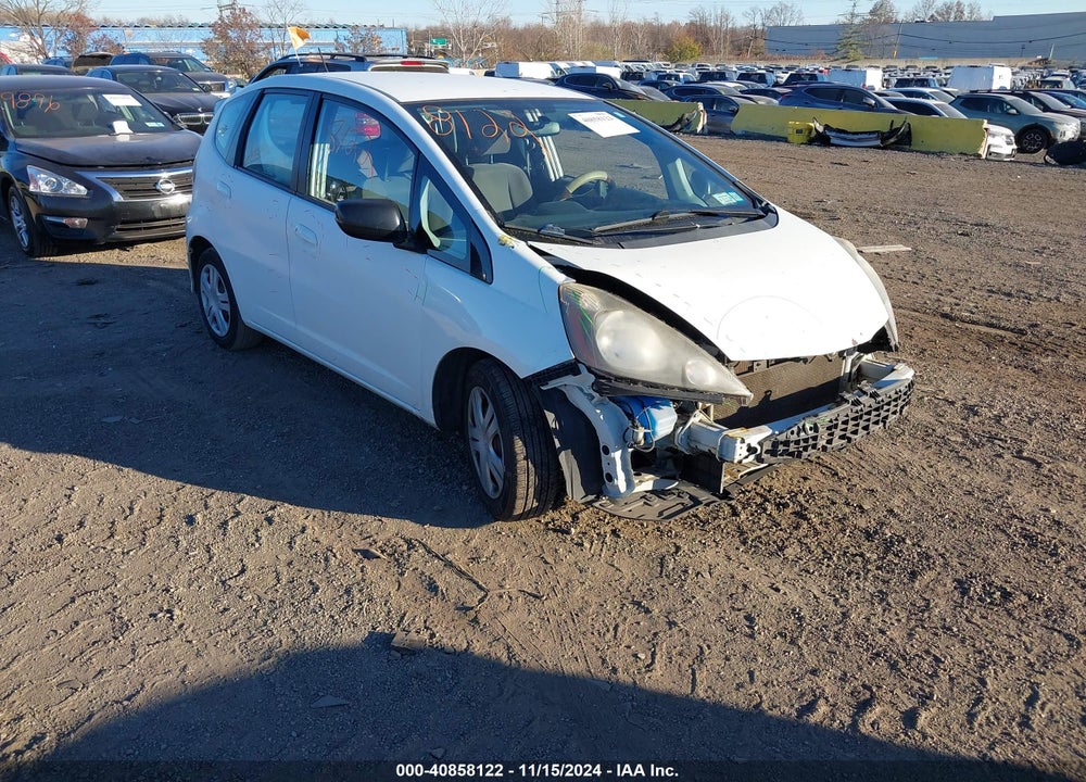 2010 HONDA FIT VIN: JHMGE8H27AC028624