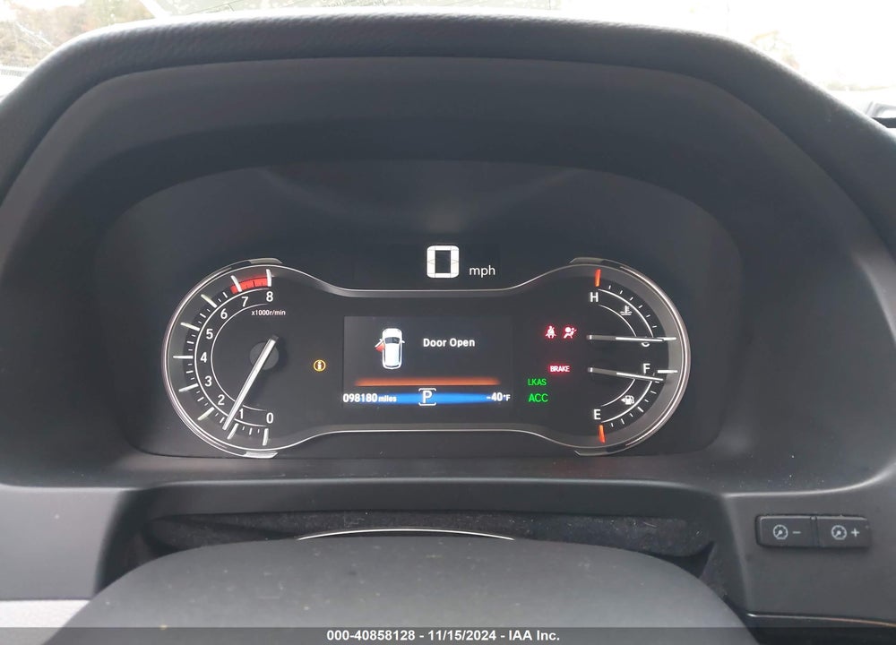 2018 HONDA PILOT TOURING VIN: 5FNYF6H97JB061226