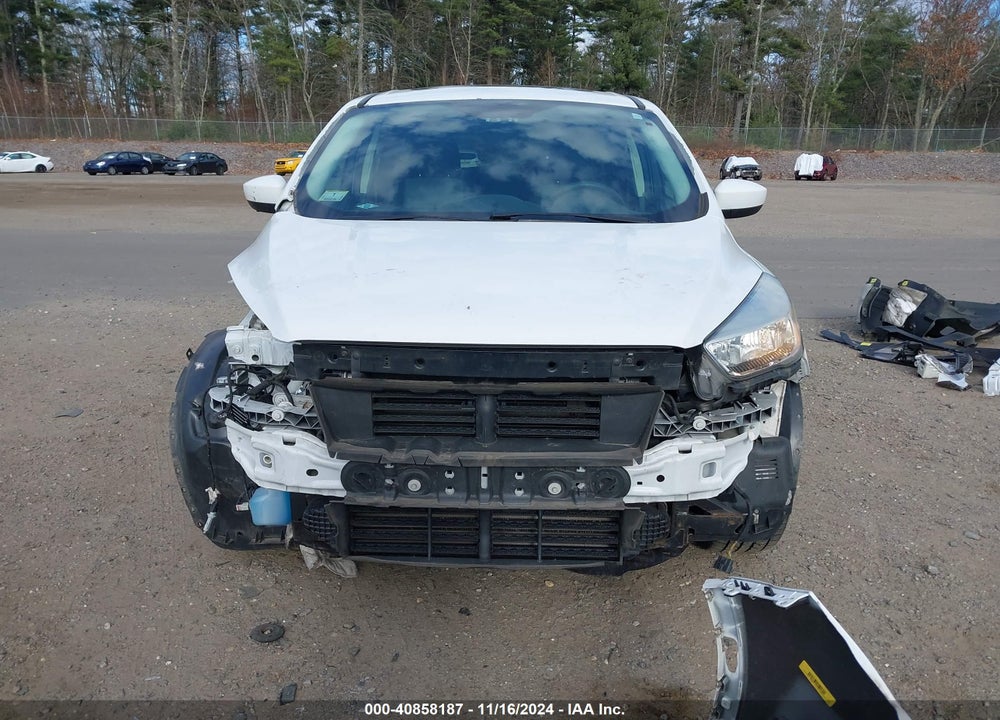 2017 FORD ESCAPE SE VIN: 1FMCU9G94HUD67011