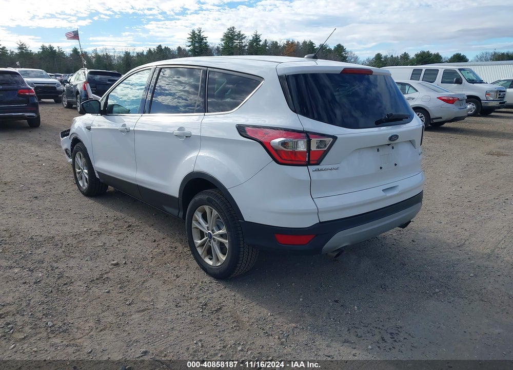 2017 FORD ESCAPE SE VIN: 1FMCU9G94HUD67011