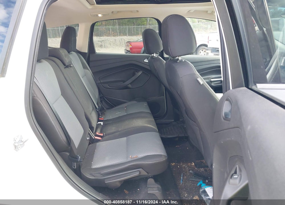 2017 FORD ESCAPE SE VIN: 1FMCU9G94HUD67011