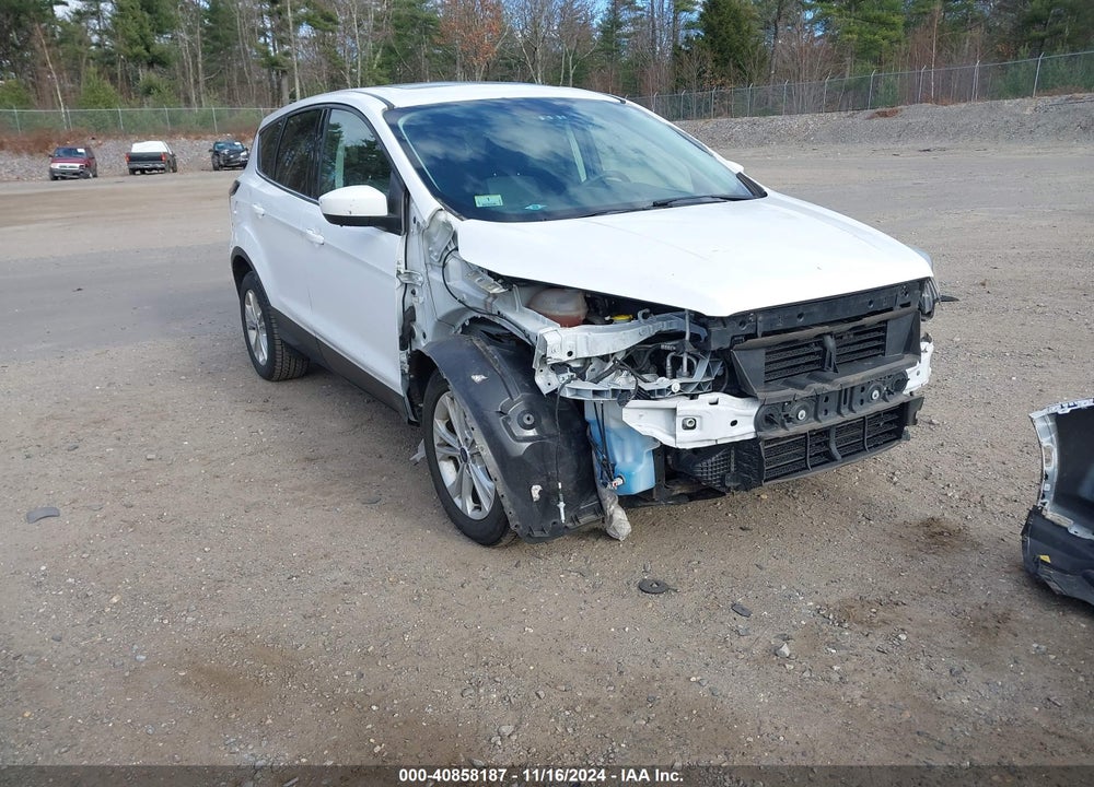 2017 FORD ESCAPE SE VIN: 1FMCU9G94HUD67011