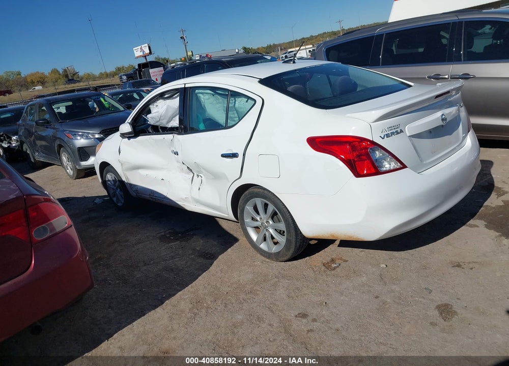 2014 NISSAN VERSA 1.6 SL VIN: 3N1CN7AP6EL801922