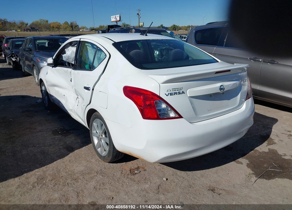 2014 NISSAN VERSA 1.6 SL VIN: 3N1CN7AP6EL801922
