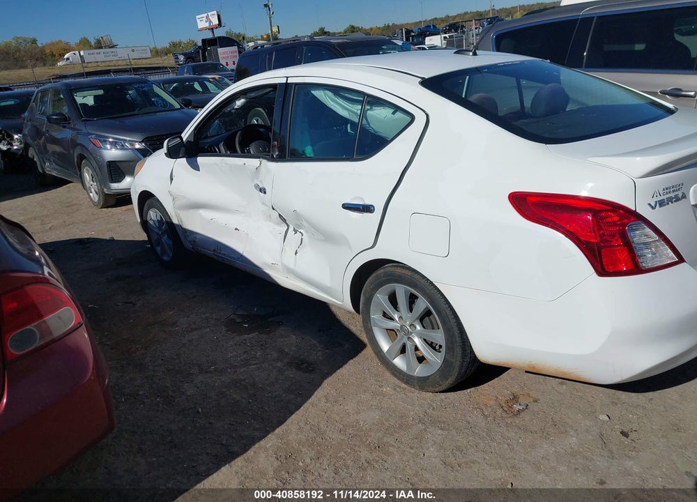 2014 NISSAN VERSA 1.6 SL VIN: 3N1CN7AP6EL801922