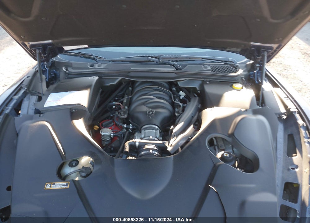 2011 MASERATI GRANTURISMO VIN: ZAM45KMA5B0057388