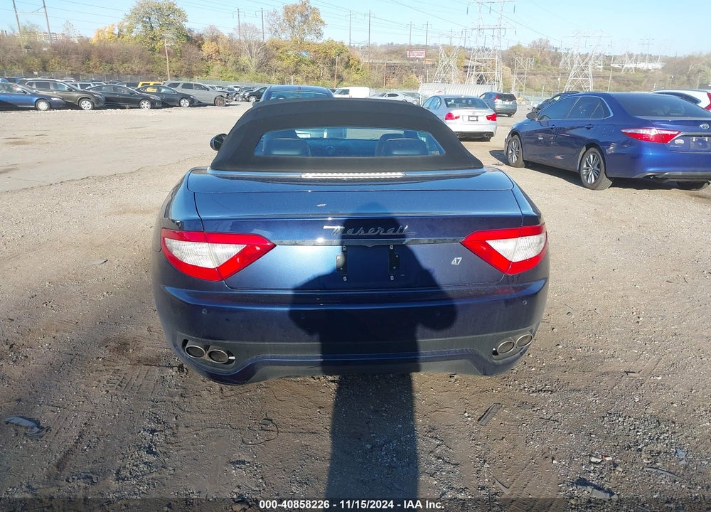 2011 MASERATI GRANTURISMO VIN: ZAM45KMA5B0057388