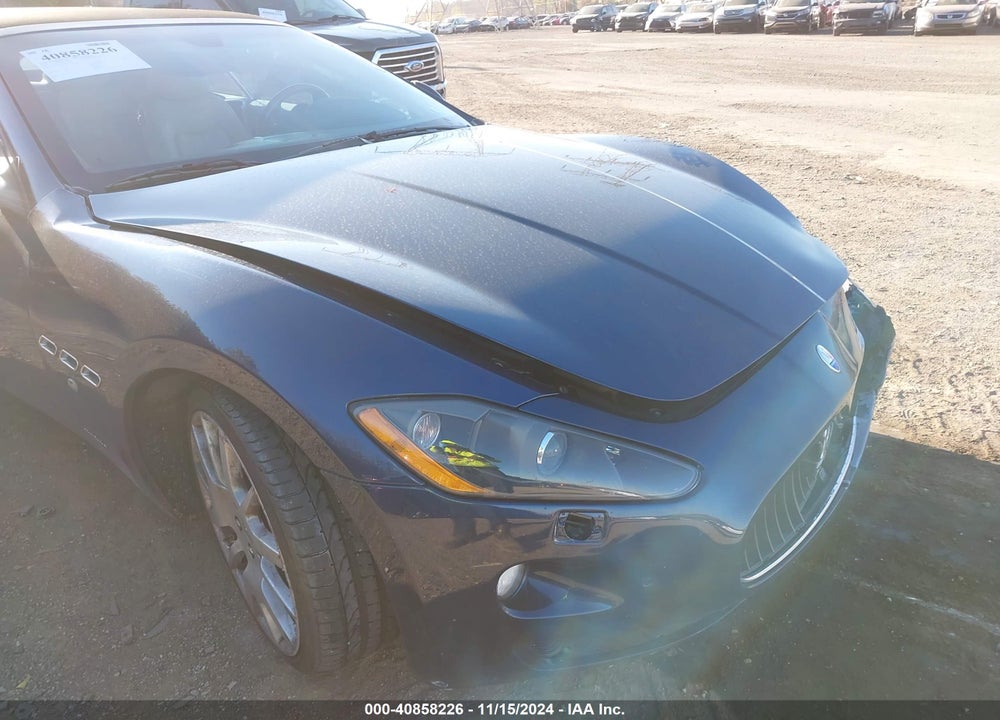 2011 MASERATI GRANTURISMO VIN: ZAM45KMA5B0057388