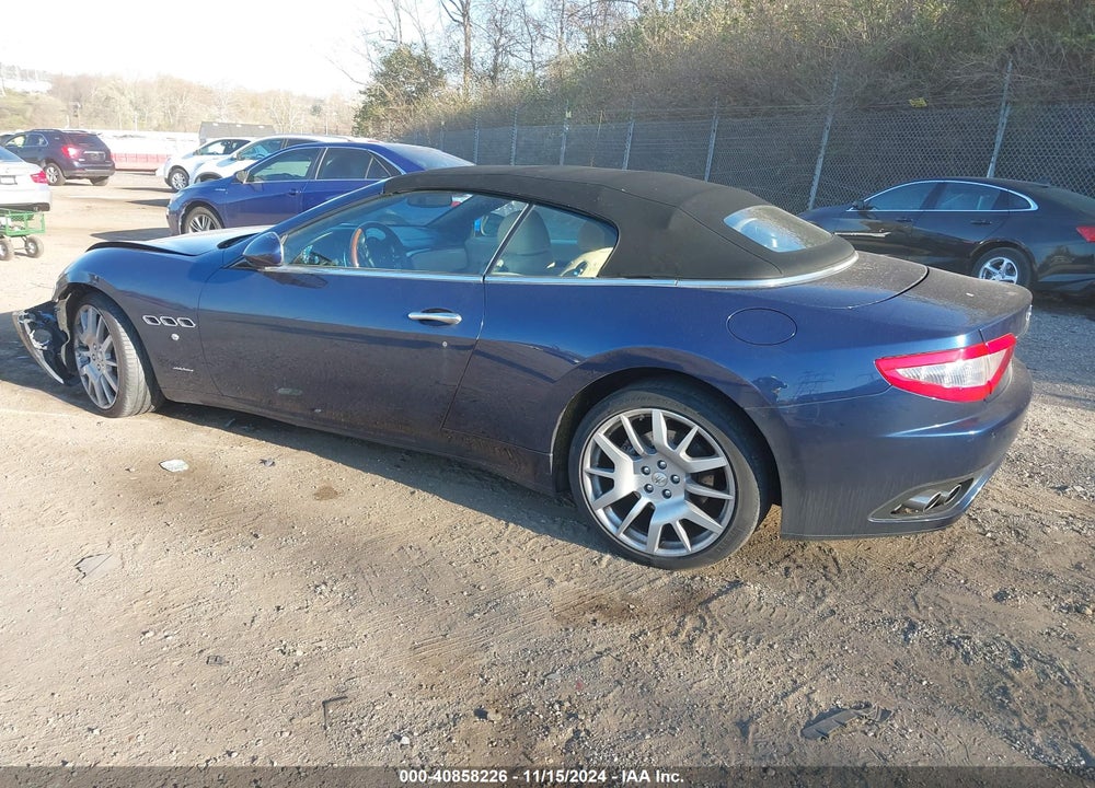 2011 MASERATI GRANTURISMO VIN: ZAM45KMA5B0057388
