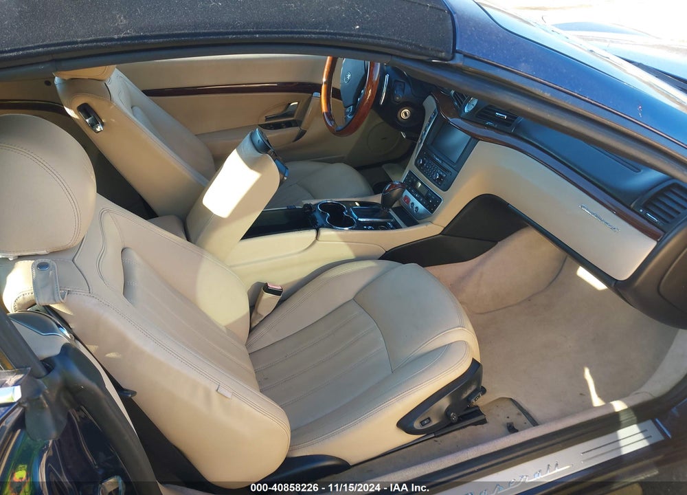 2011 MASERATI GRANTURISMO VIN: ZAM45KMA5B0057388