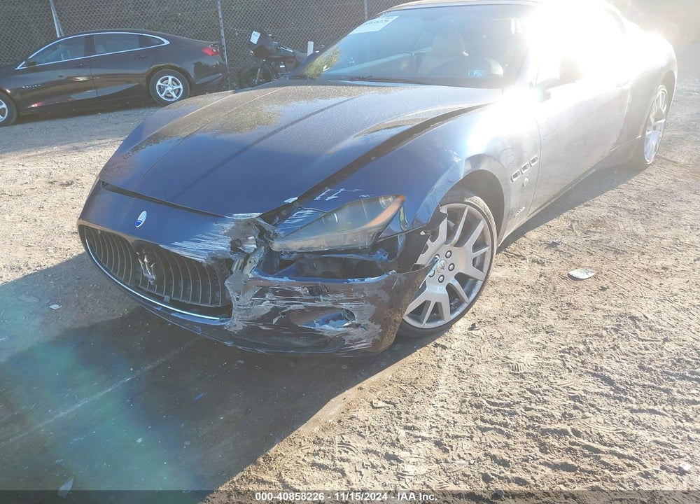 2011 MASERATI GRANTURISMO VIN: ZAM45KMA5B0057388