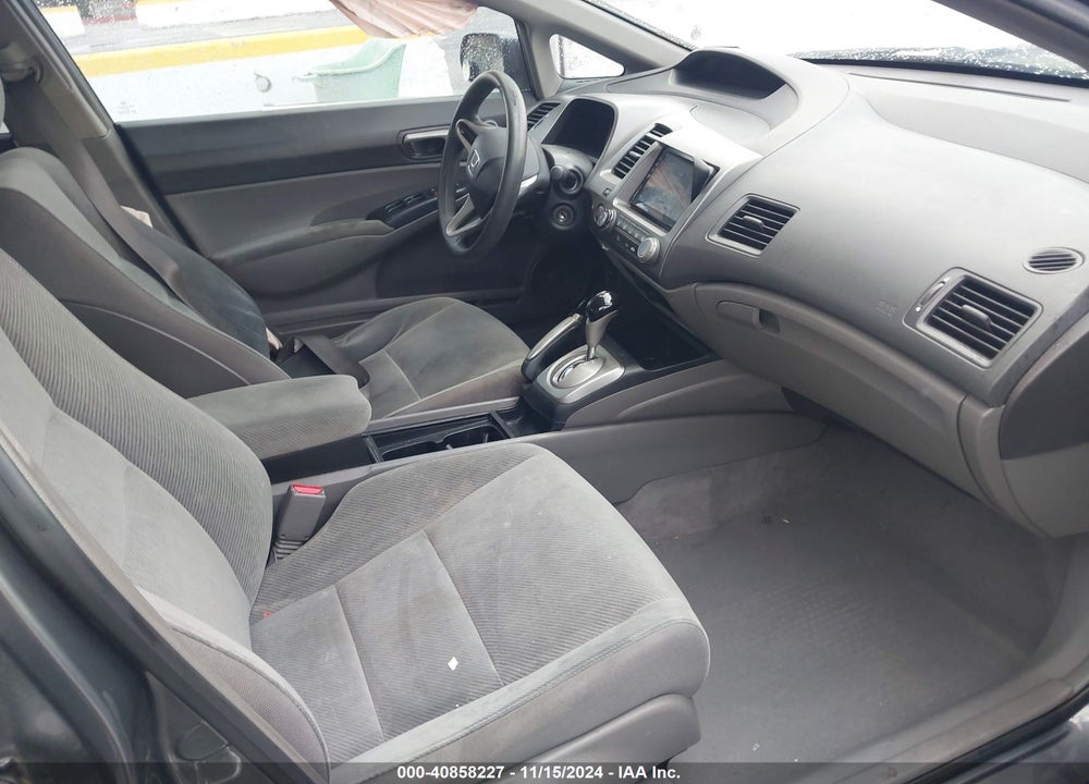 2011 HONDA CIVIC LX VIN: 2HGFA1F58BH304144